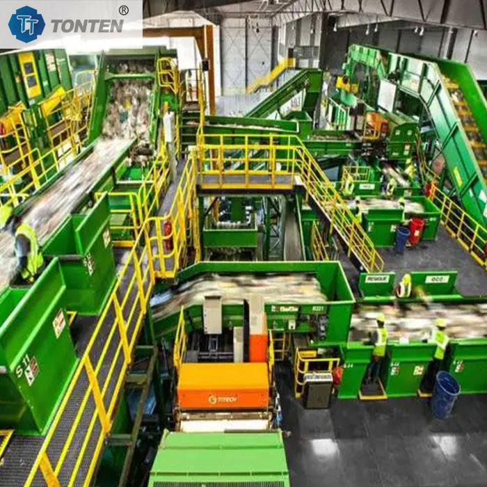 Planta de clasificación de residuos domésticos de futuro verde abierto